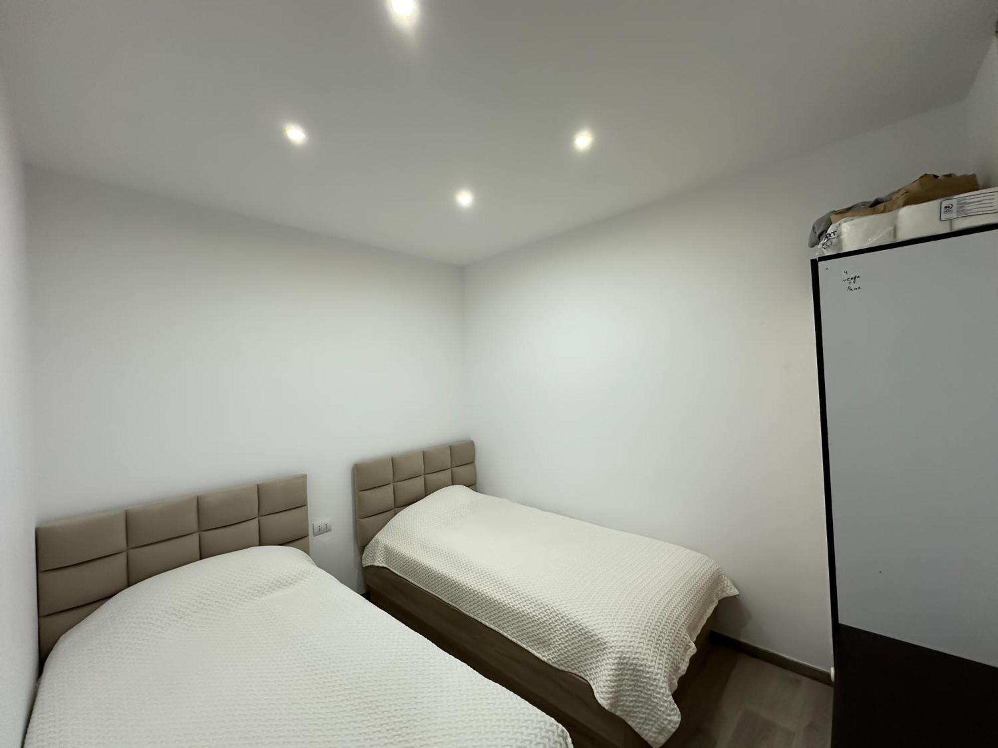 Royal Aparthotel Vlorë Esterno foto